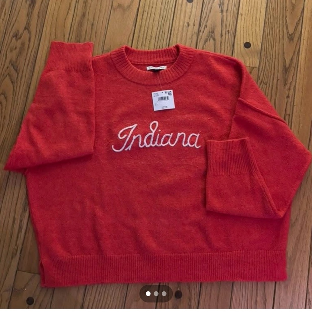 Red Aerie Indiana Sweater size large